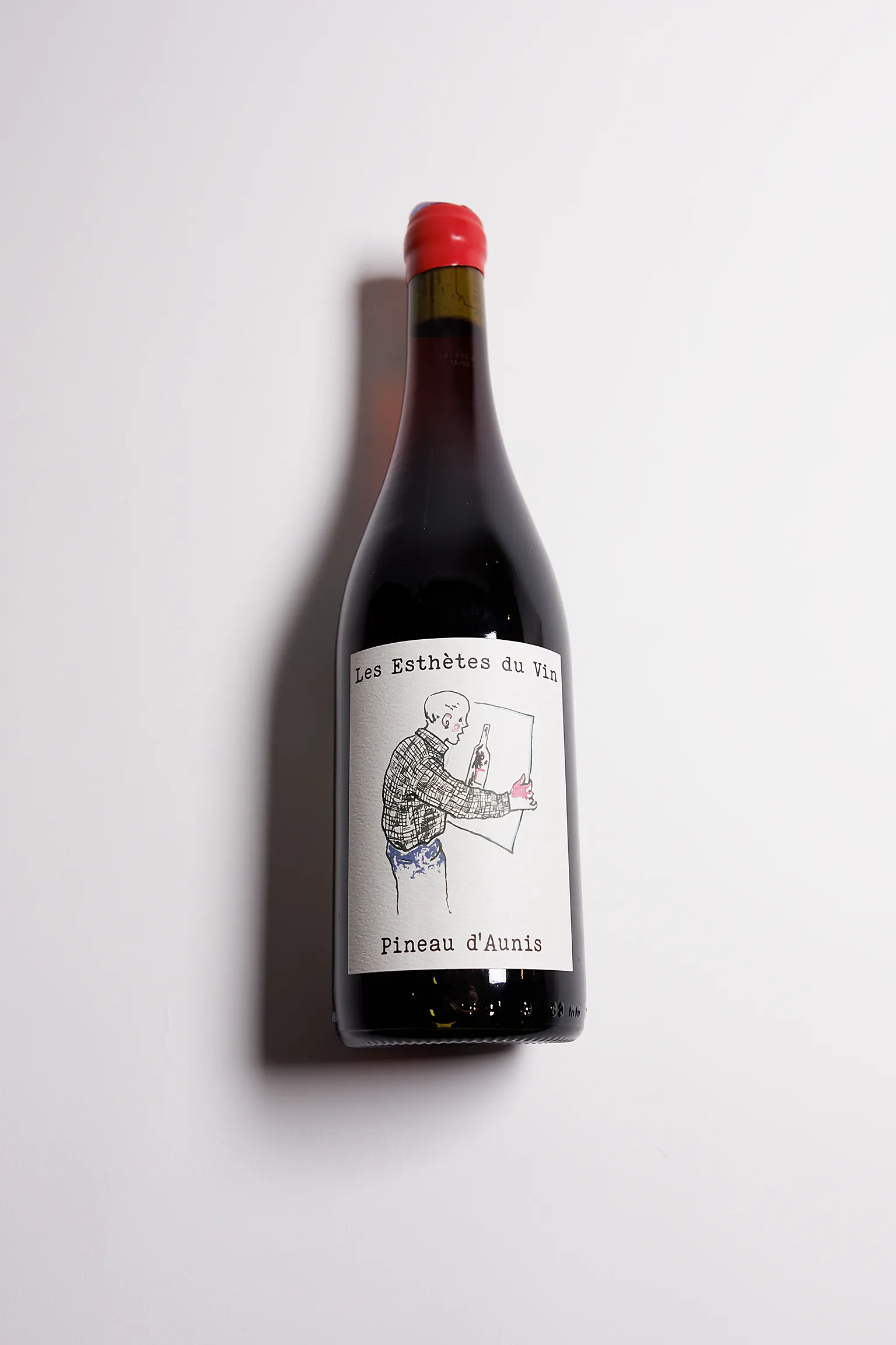 En bild på en Estehes du vin pineau d'aunis flaska